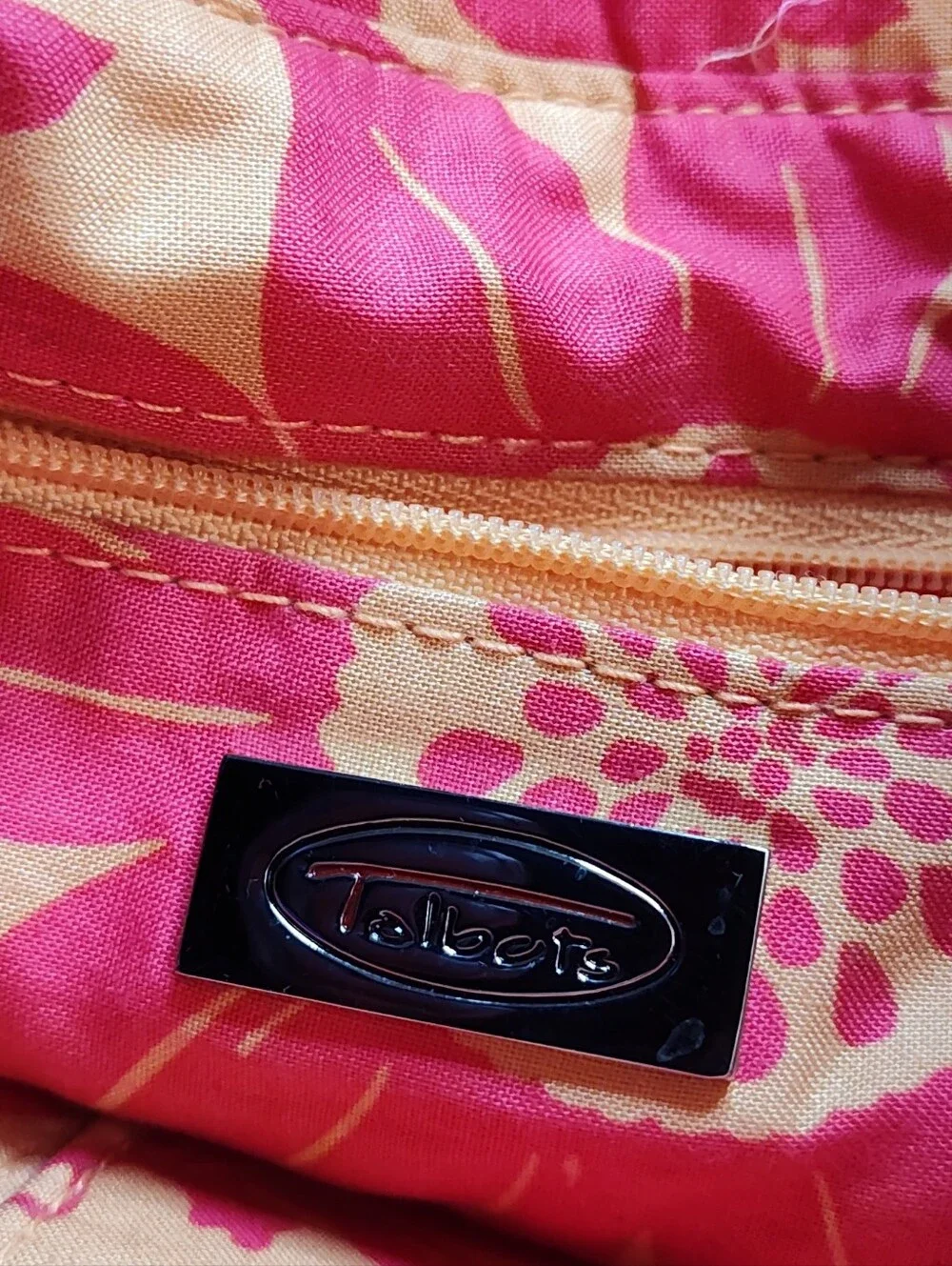 Talbots Woven Straw Tote Bag in a light Coral color. EUC. perfect for fall.